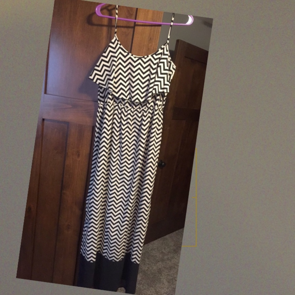 Chevron Tan/Black Maxi Dress